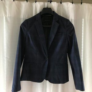 Cute navy blue blazer. Size 2.